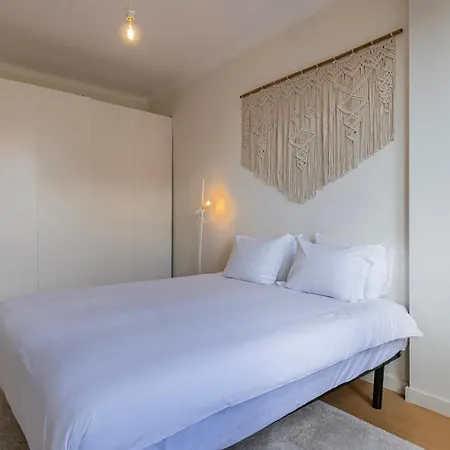 Sunny Horizon Retreat By Lovelystay Apartment