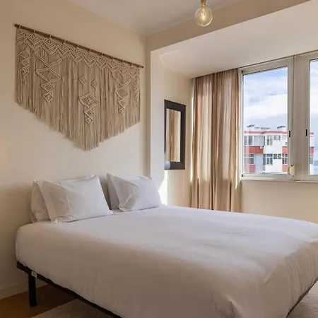 Sunny Horizon Retreat By Lovelystay *