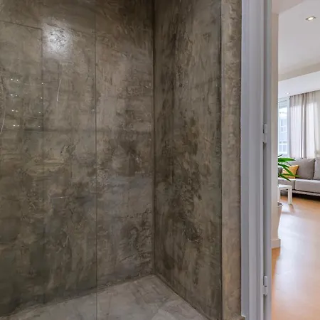 Apartment Sunny Horizon Retreat By Lovelystay