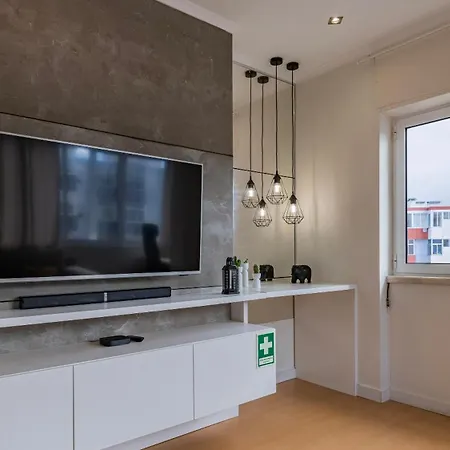 Sunny Horizon Retreat By Lovelystay Paco de Arcos