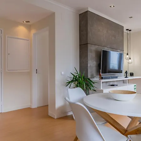 Sunny Horizon Retreat By Lovelystay Paco de Arcos