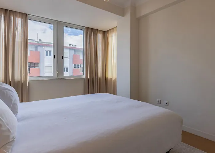 Sunny Horizon Retreat By Lovelystay Apartment Paço de Arcos