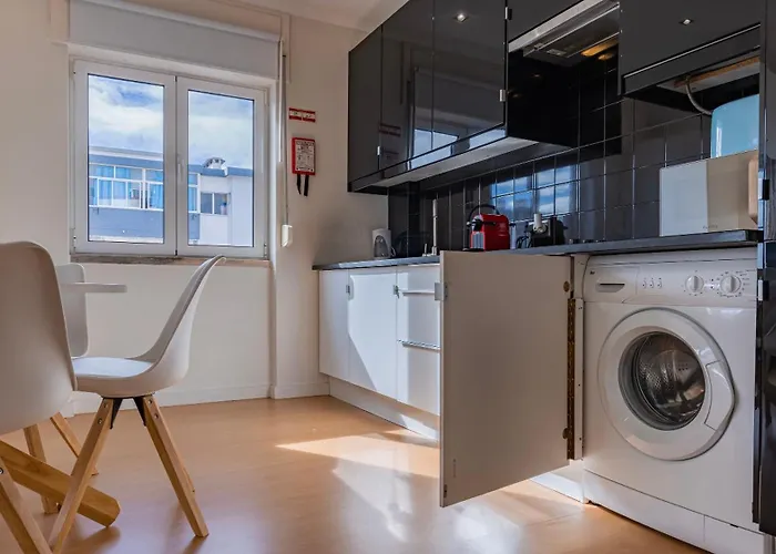 Apartment Sunny Horizon Retreat By Lovelystay