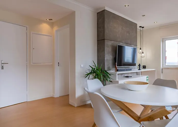 Sunny Horizon Retreat By Lovelystay Paço de Arcos