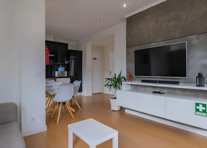 Apartment Sunny Horizon Retreat By Lovelystay Paço de Arcos