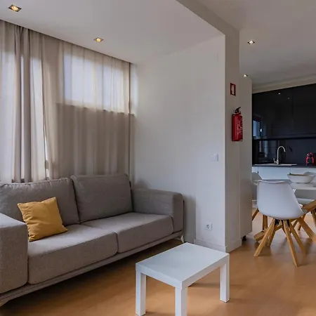 Sunny Horizon Retreat By Lovelystay *
